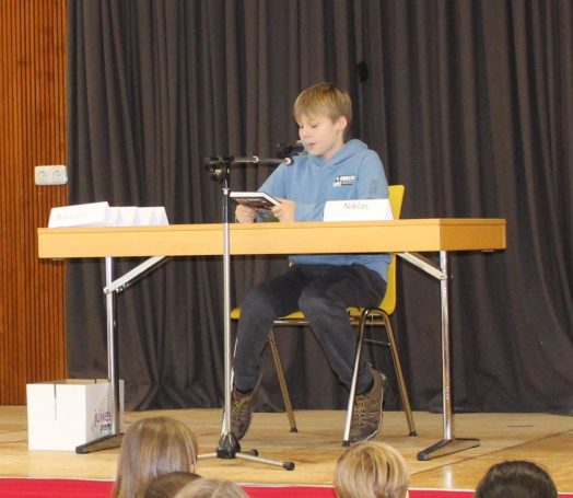 Niklas (4e) Niklas (4e)